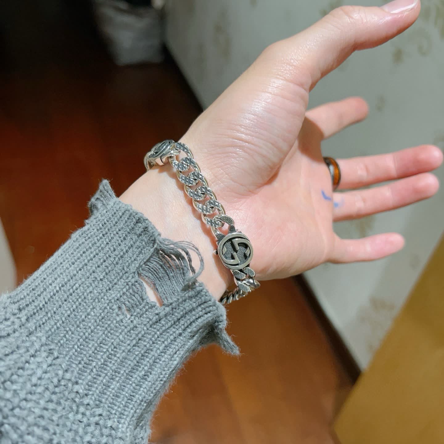 Gucci Silver Chain Bracelet with Interlocking G Logo