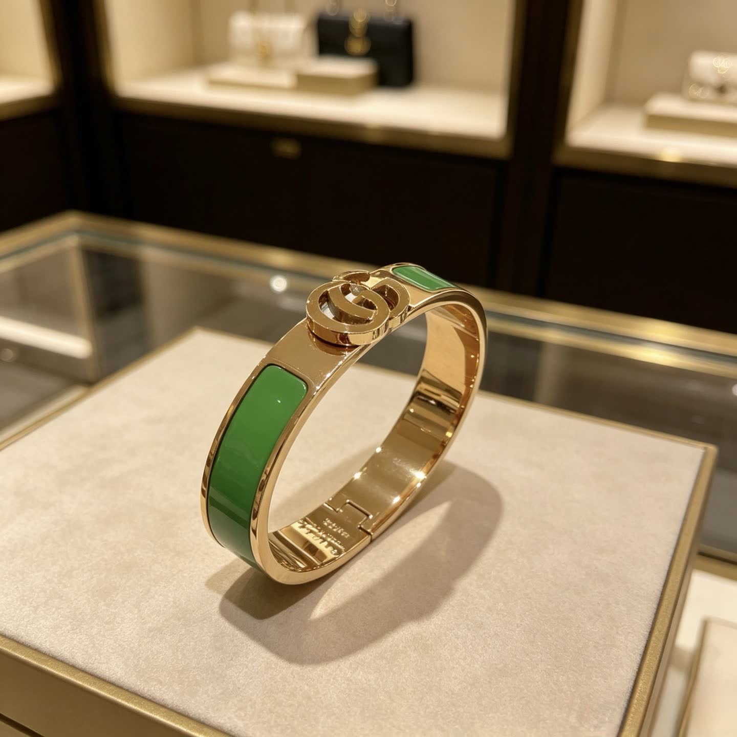 Gucci Gold Tone Green Enamel Bangle Bracelet