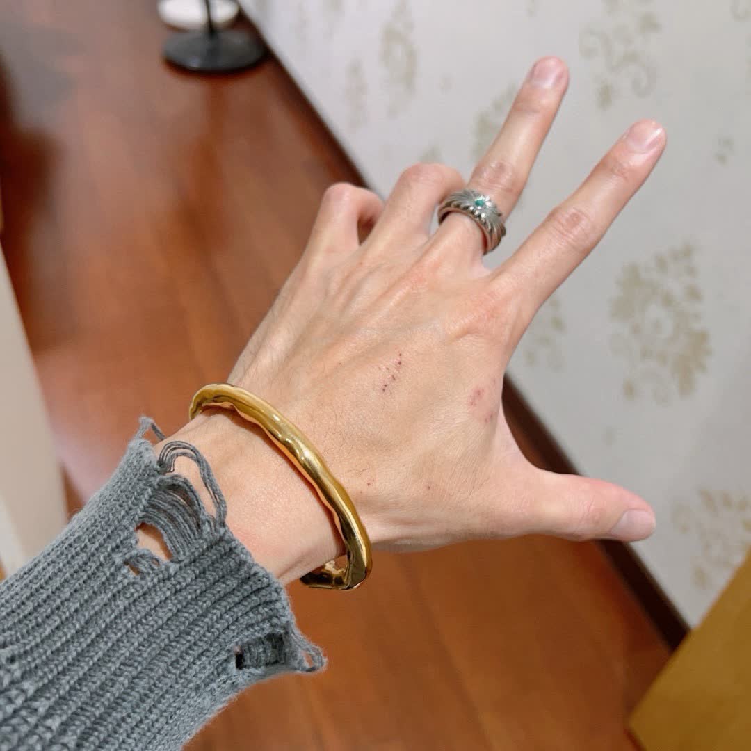 Gucci Gold Tone Snake Bracelet