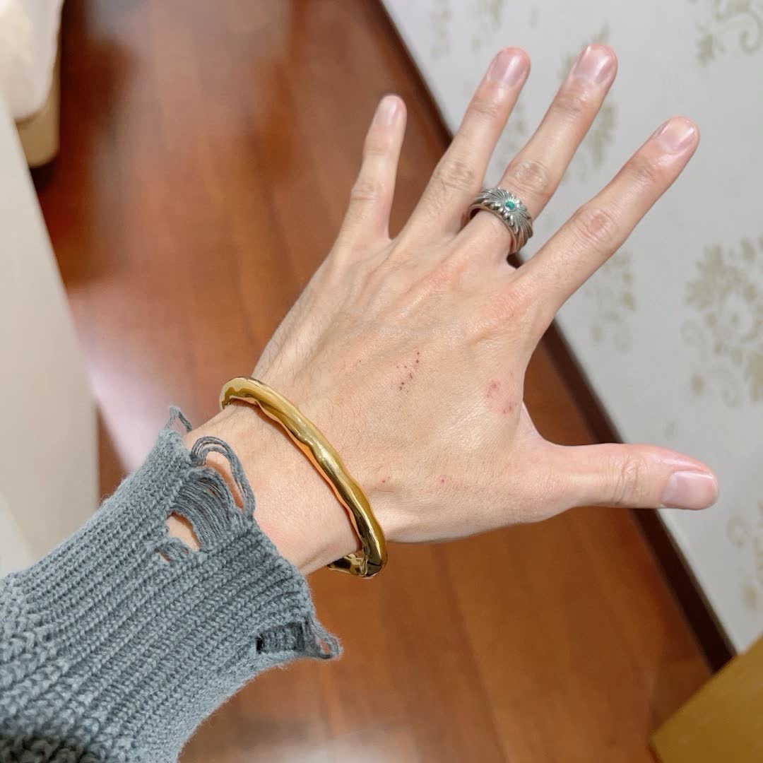 Gucci Gold Tone Snake Bracelet