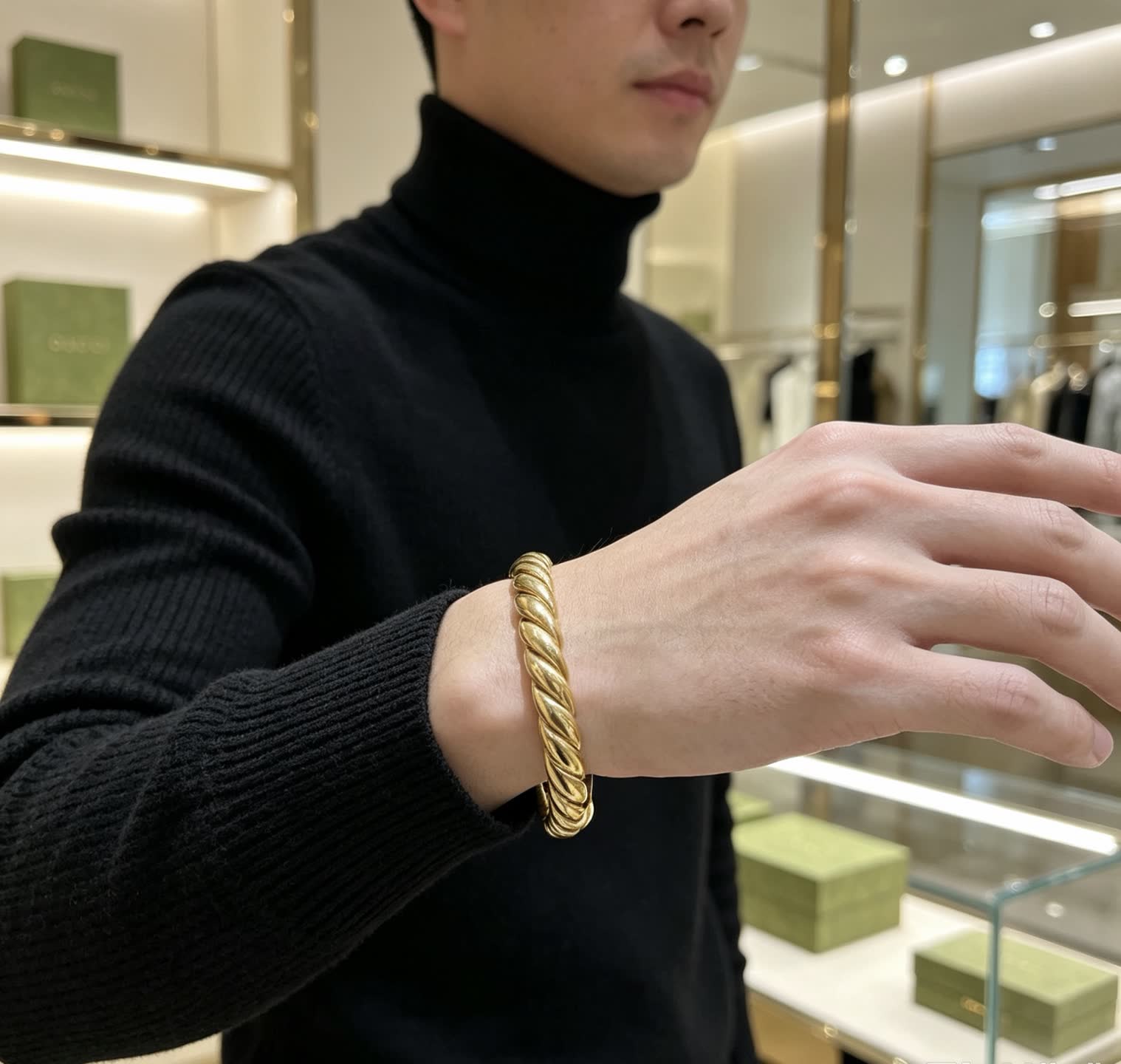 Gucci Gold Tone Twisted Cuff Bracelet