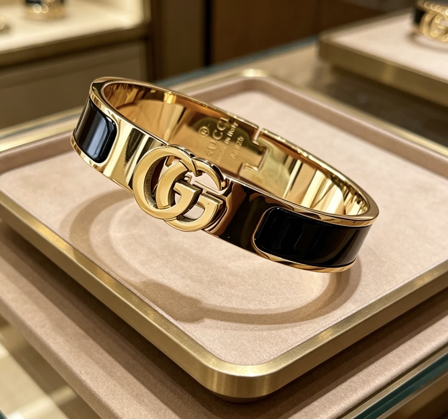 Gucci Gold and Black Enamel Bracelet