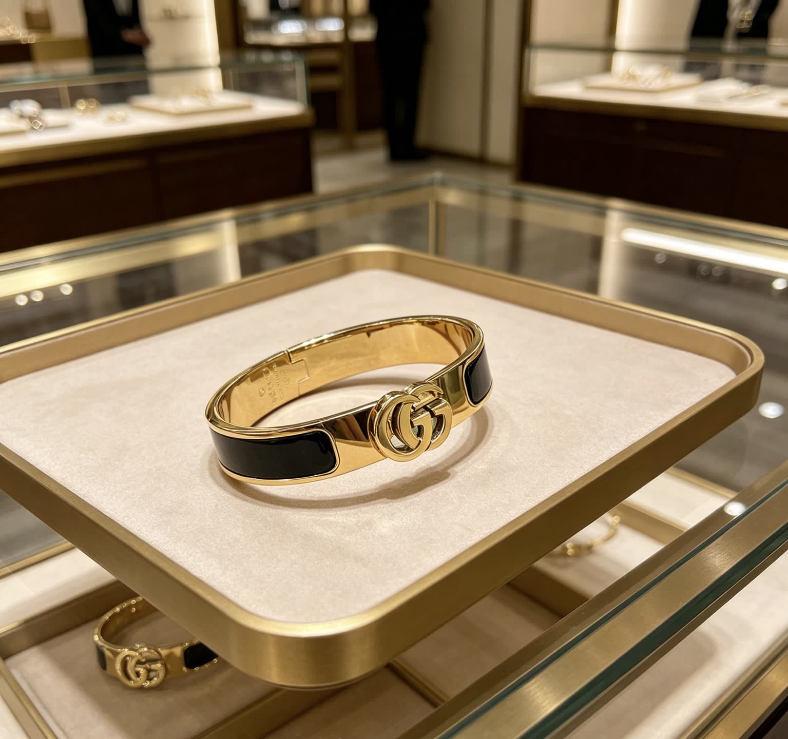 Gucci Gold and Black Enamel Bracelet