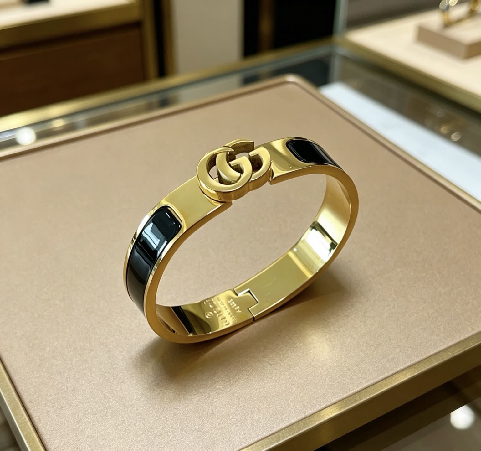 Gucci Gold and Black Enamel Bracelet