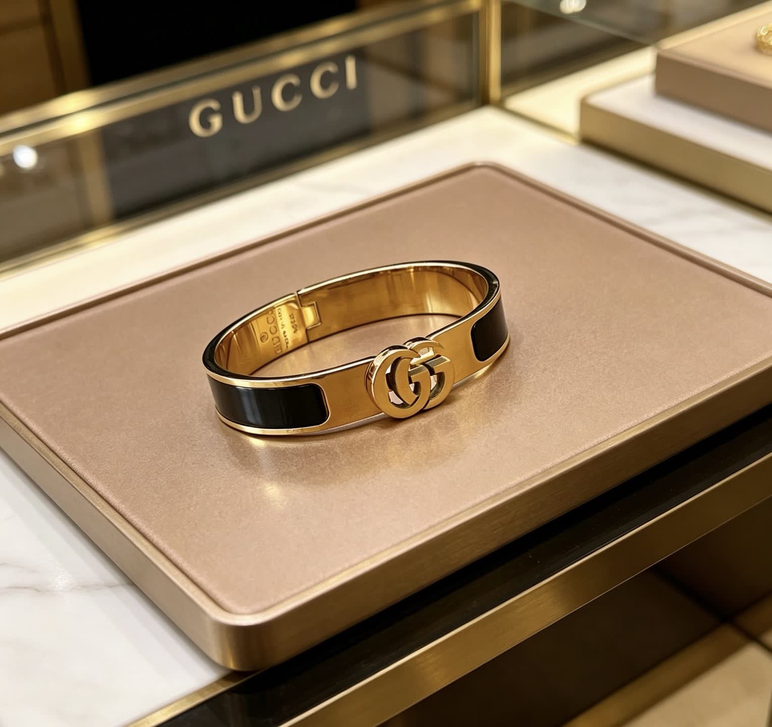 Gucci Gold and Black Enamel Bracelet
