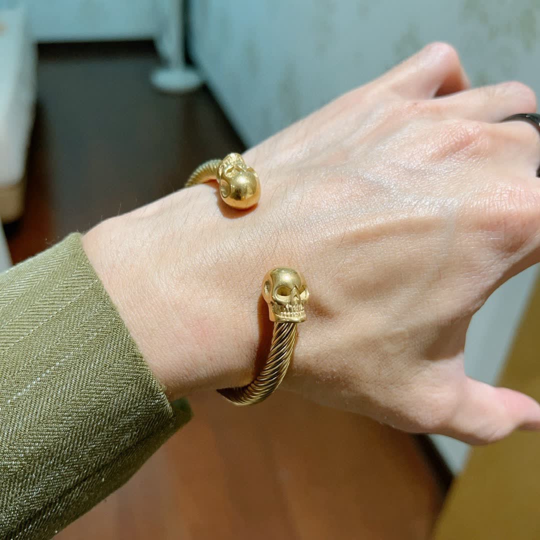 Gucci Gold Tone Skull Bracelet