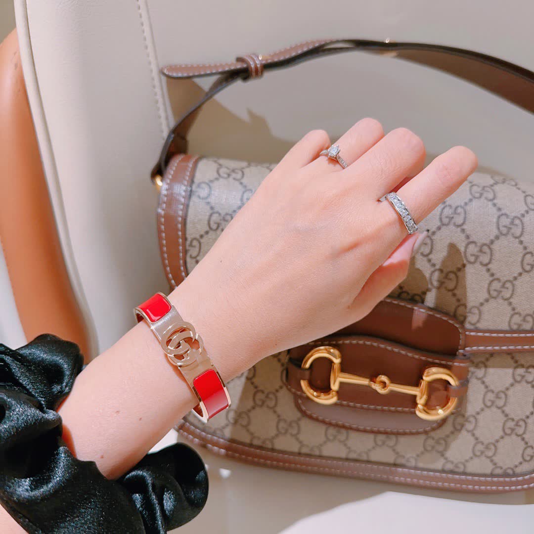 Gucci Red Enamel Gold Bracelet