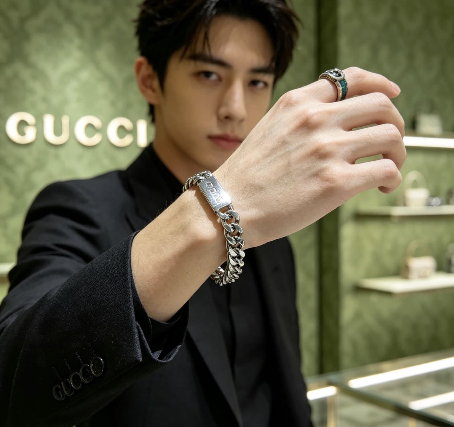 Gucci Silver Chain Bracelet