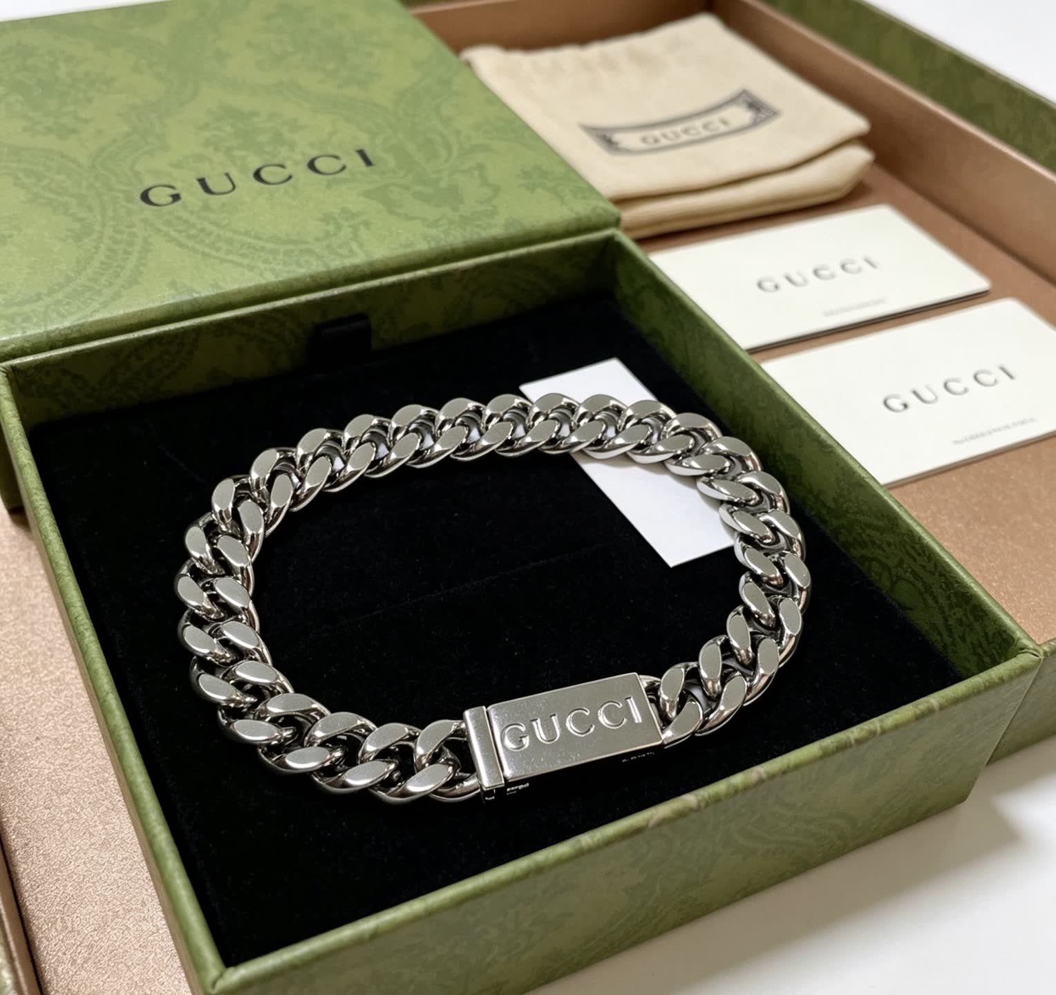 Gucci Silver Chain Bracelet