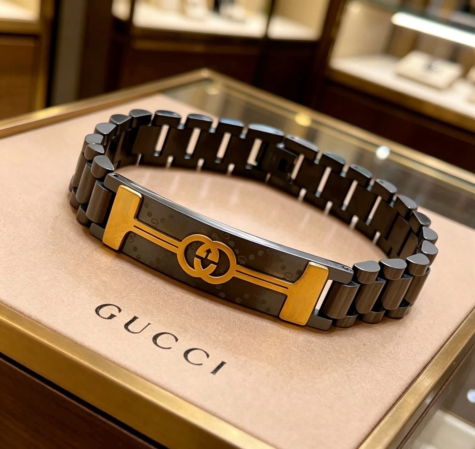 Gucci Interlocking G Bracelet Gucci Interlocking G Bracelet