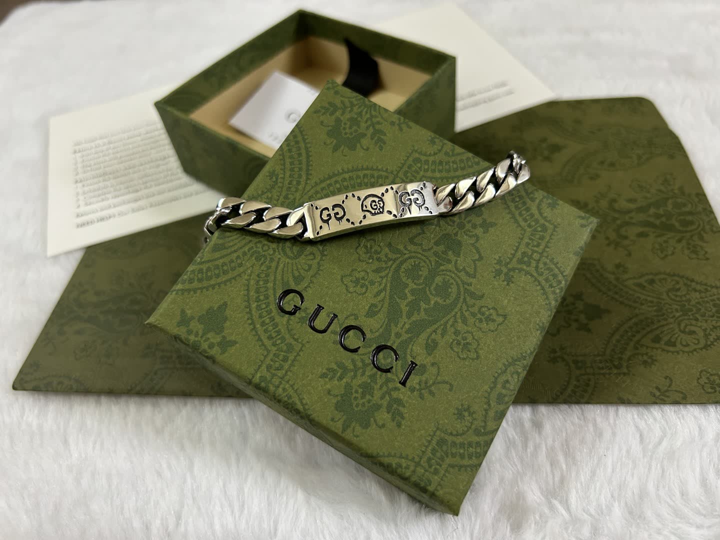Gucci Silver Chain Bracelet