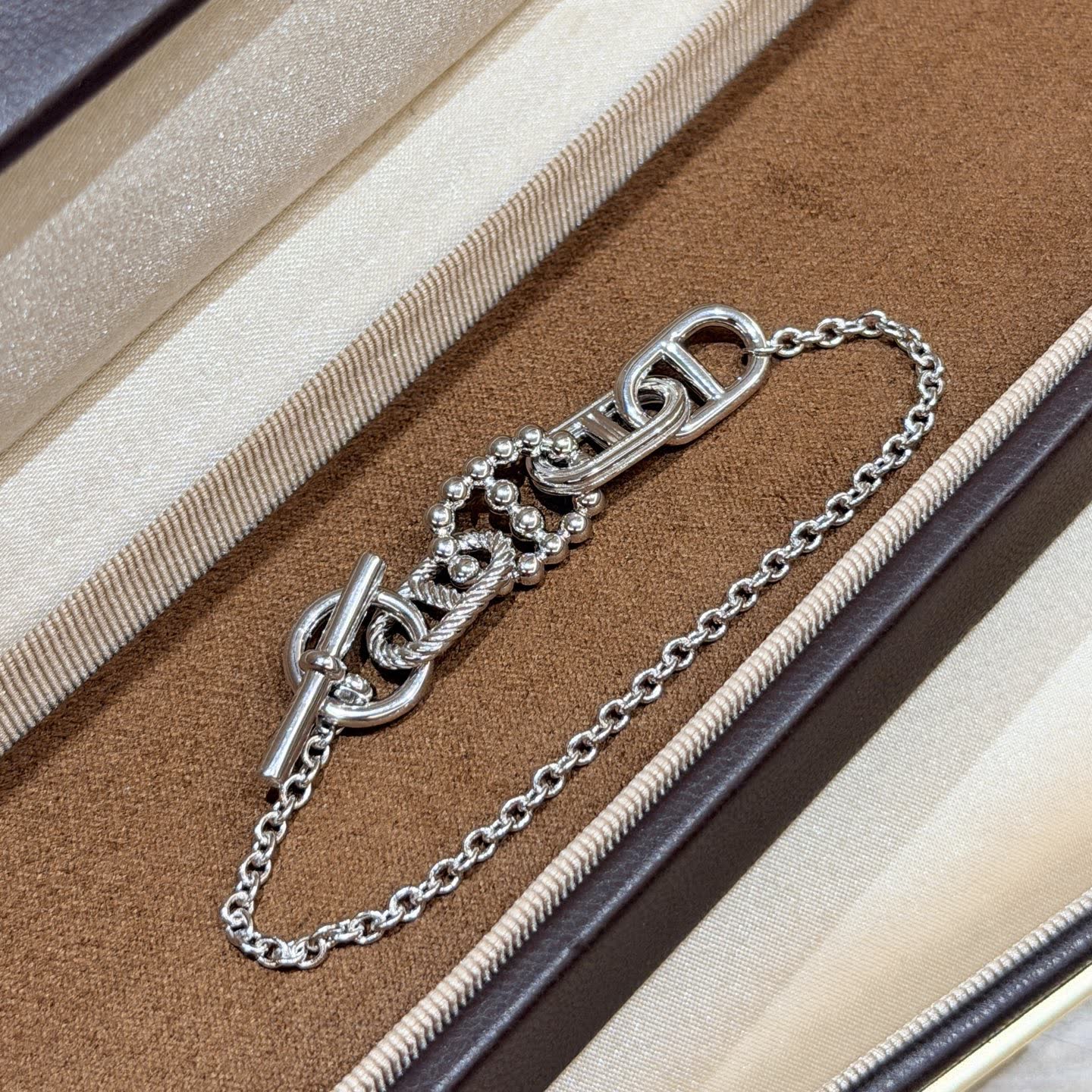 Hermes Silver Chain Bracelet with Toggle Clasp Hermes Silver Chain Bracelet with Toggle Clasp