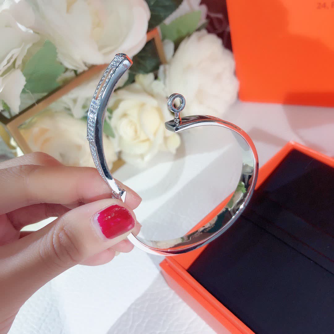 Hermes Hermès Gold Bracelet with Diamonds
