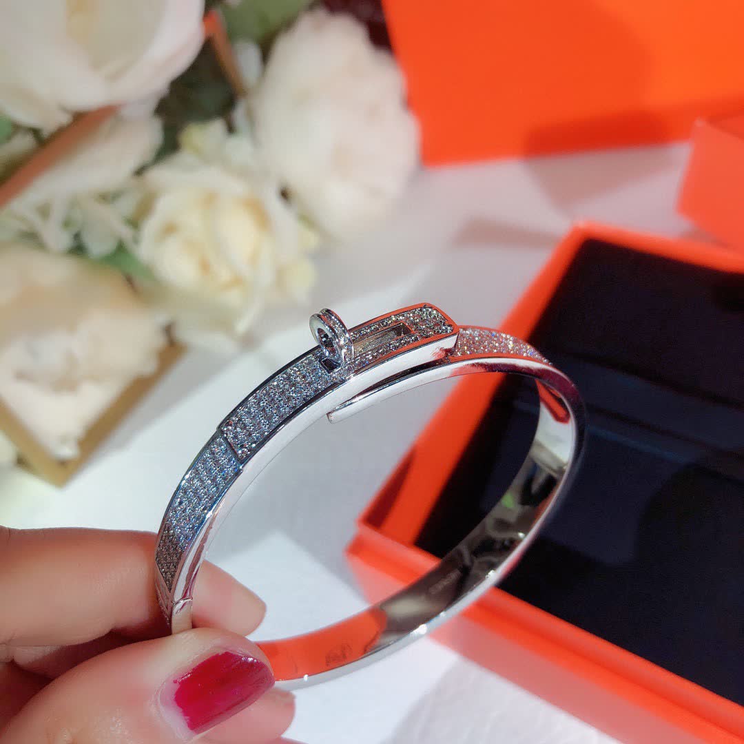 Hermes Hermès Gold Bracelet with Diamonds