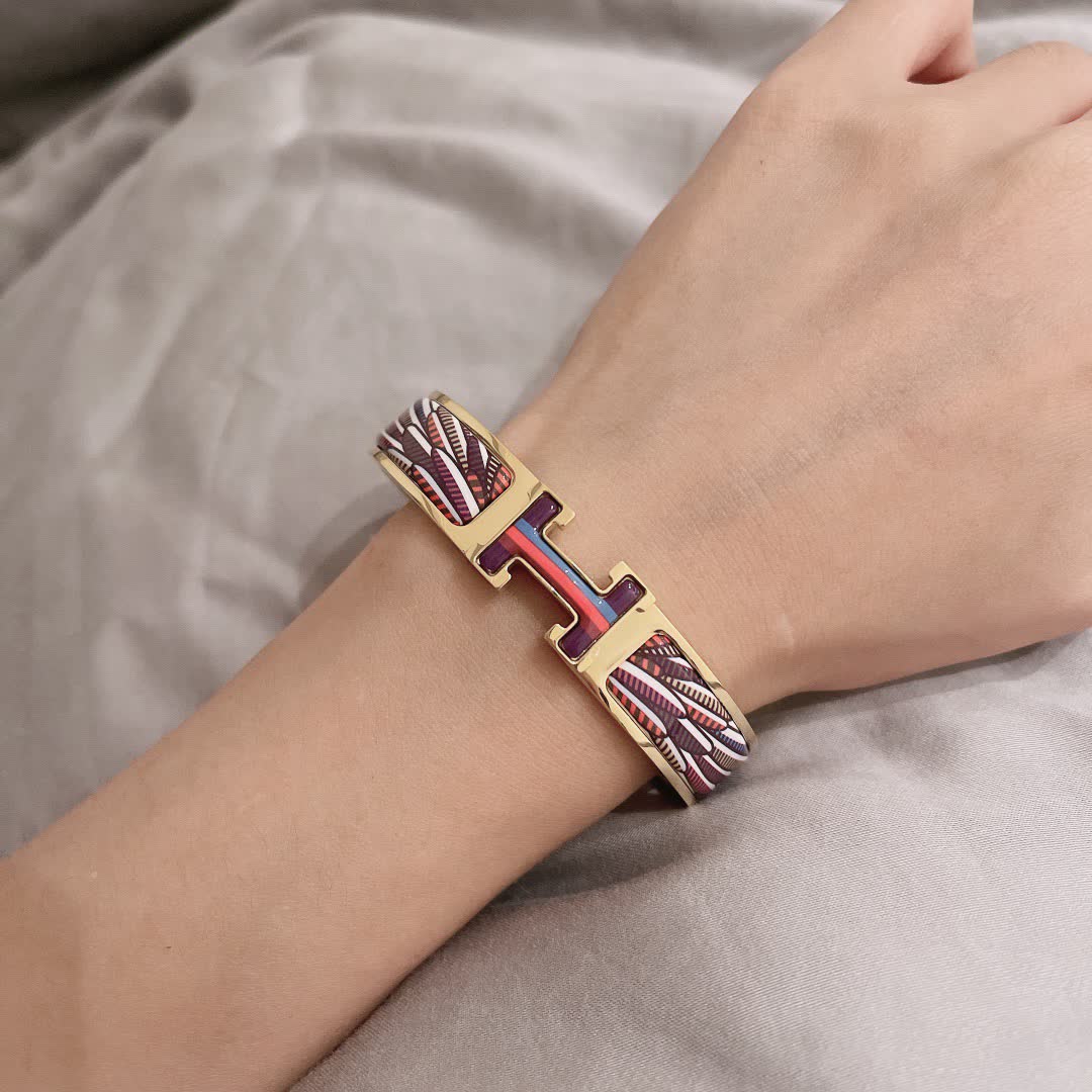 Hermes Hermès Enamel H Bracelet