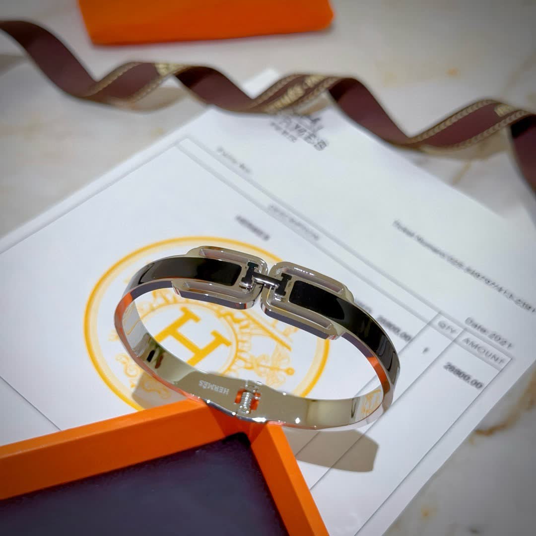 Hermes Hermès Black Enamel H Bracelet Hermes Hermès Black Enamel H Bracelet