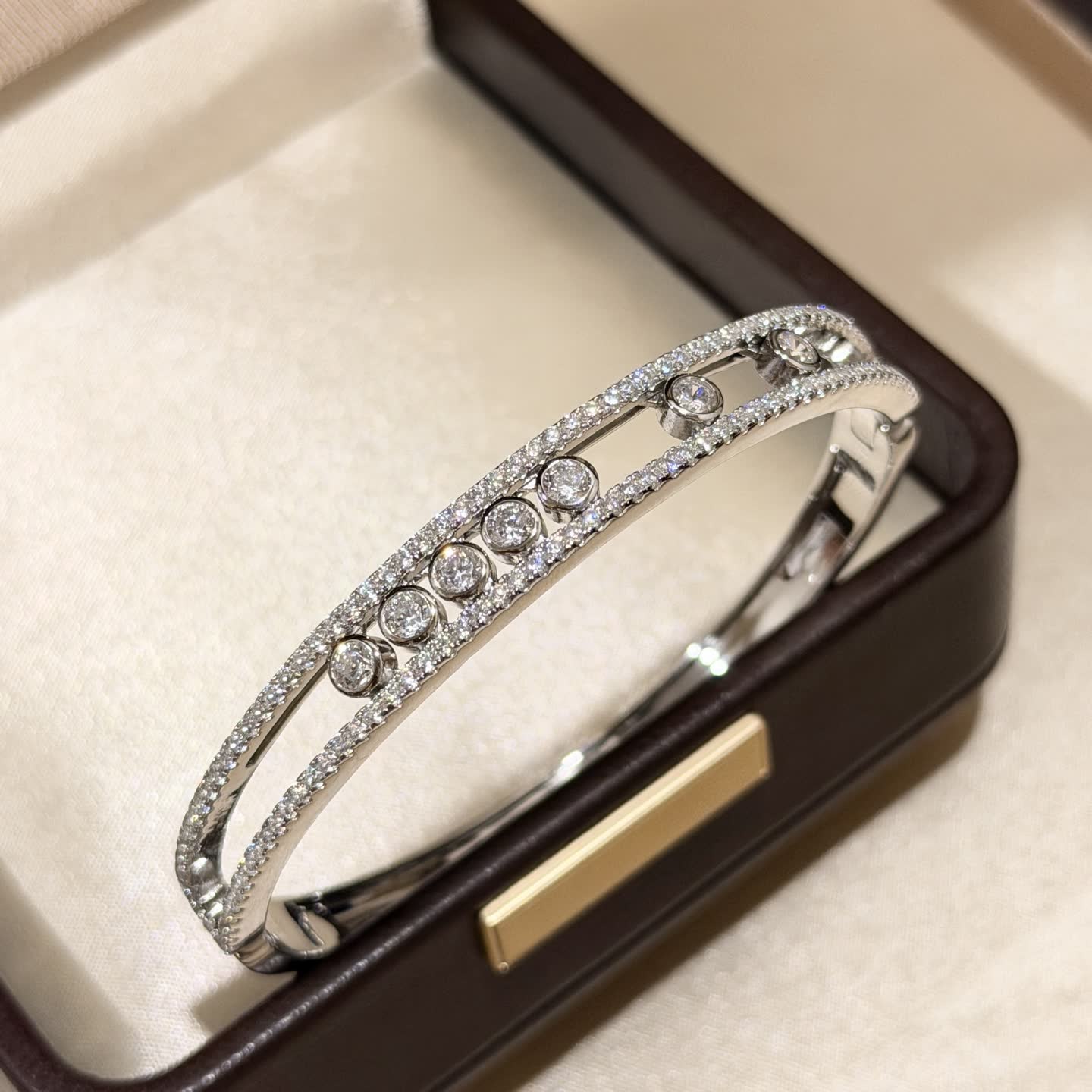 Messika Elegant Silver Diamond Bangle Bracelet Messika Elegant Silver Diamond Bangle Bracelet