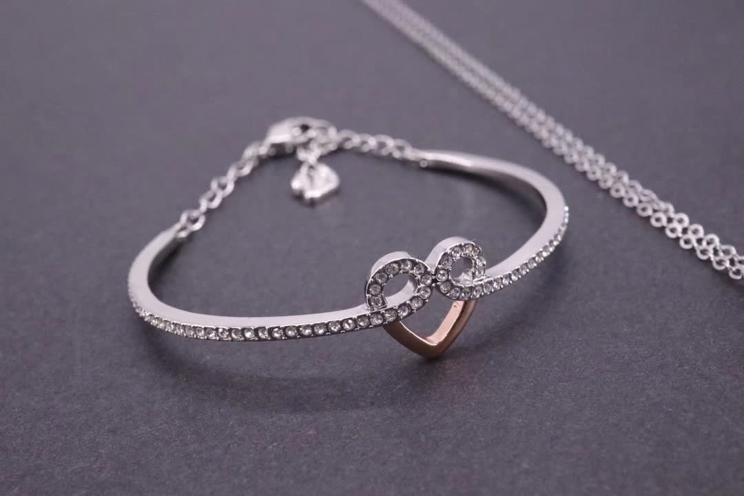 Swarovski Elegant Silver Heart Bracelet