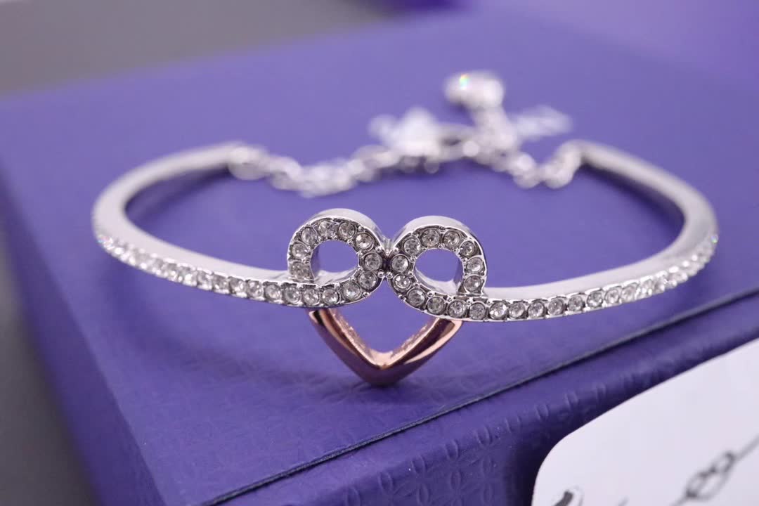 Swarovski Elegant Silver Heart Bracelet
