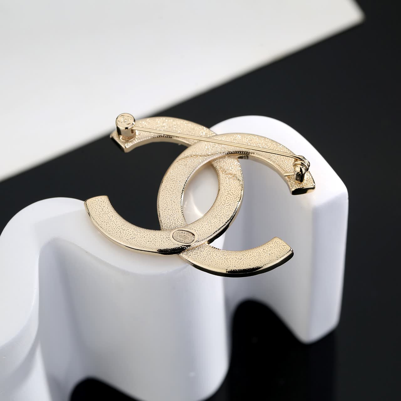 Chanel CC Logo Brooch with Crystals
