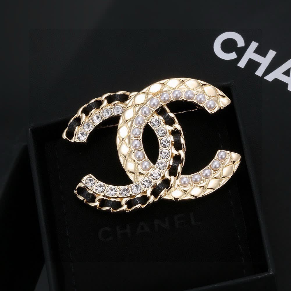 Chanel CC Logo Brooch with Pearls and Crystals