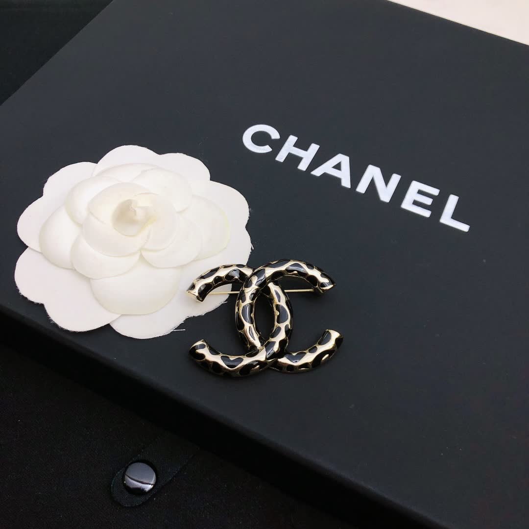 Chanel CC Brooch