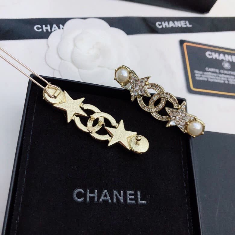 Chanel Brooch - Star and Pearl Design