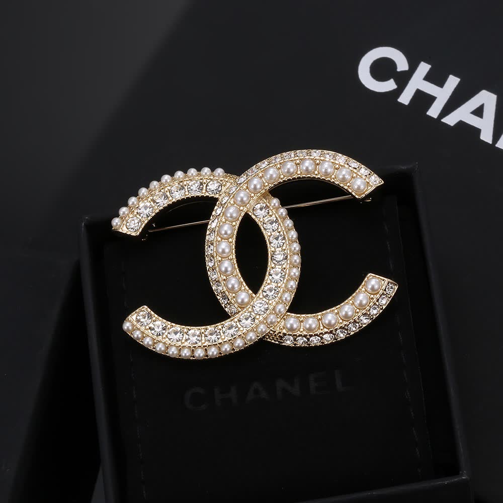 Chanel CC Logo Brooch with Pearls and Crystals
