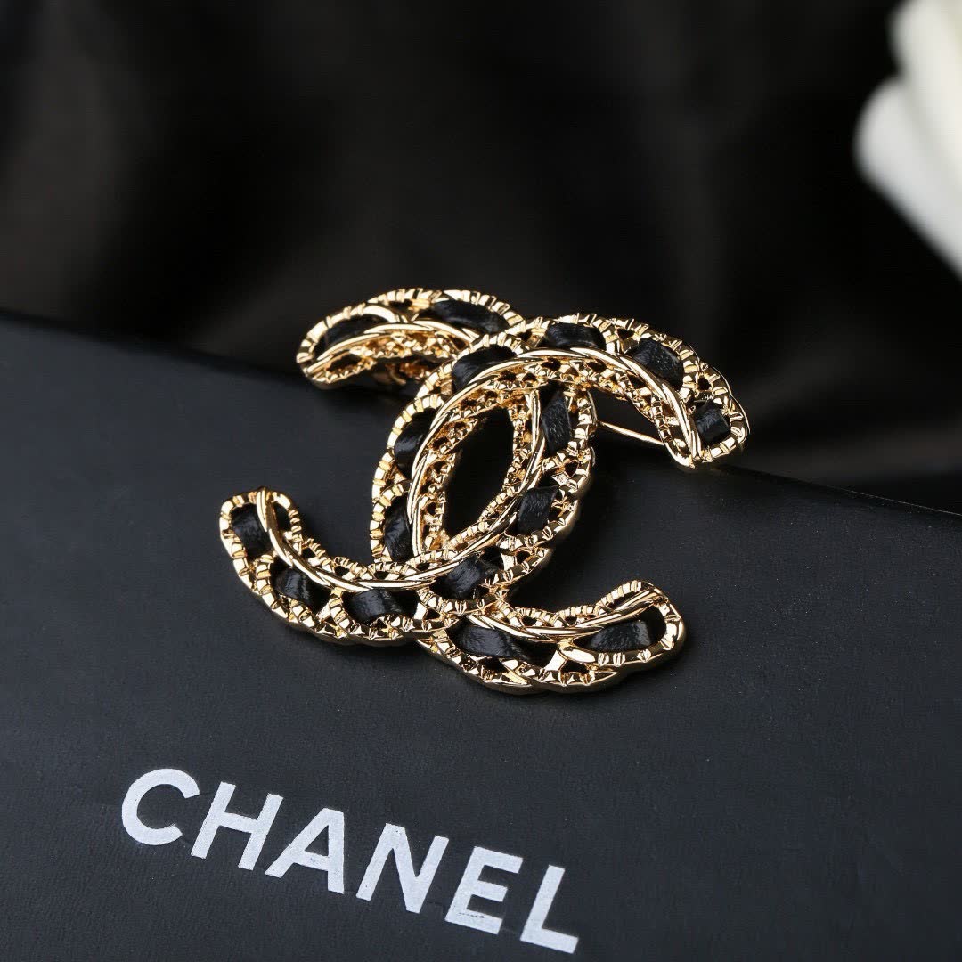 Chanel CC Logo Brooch