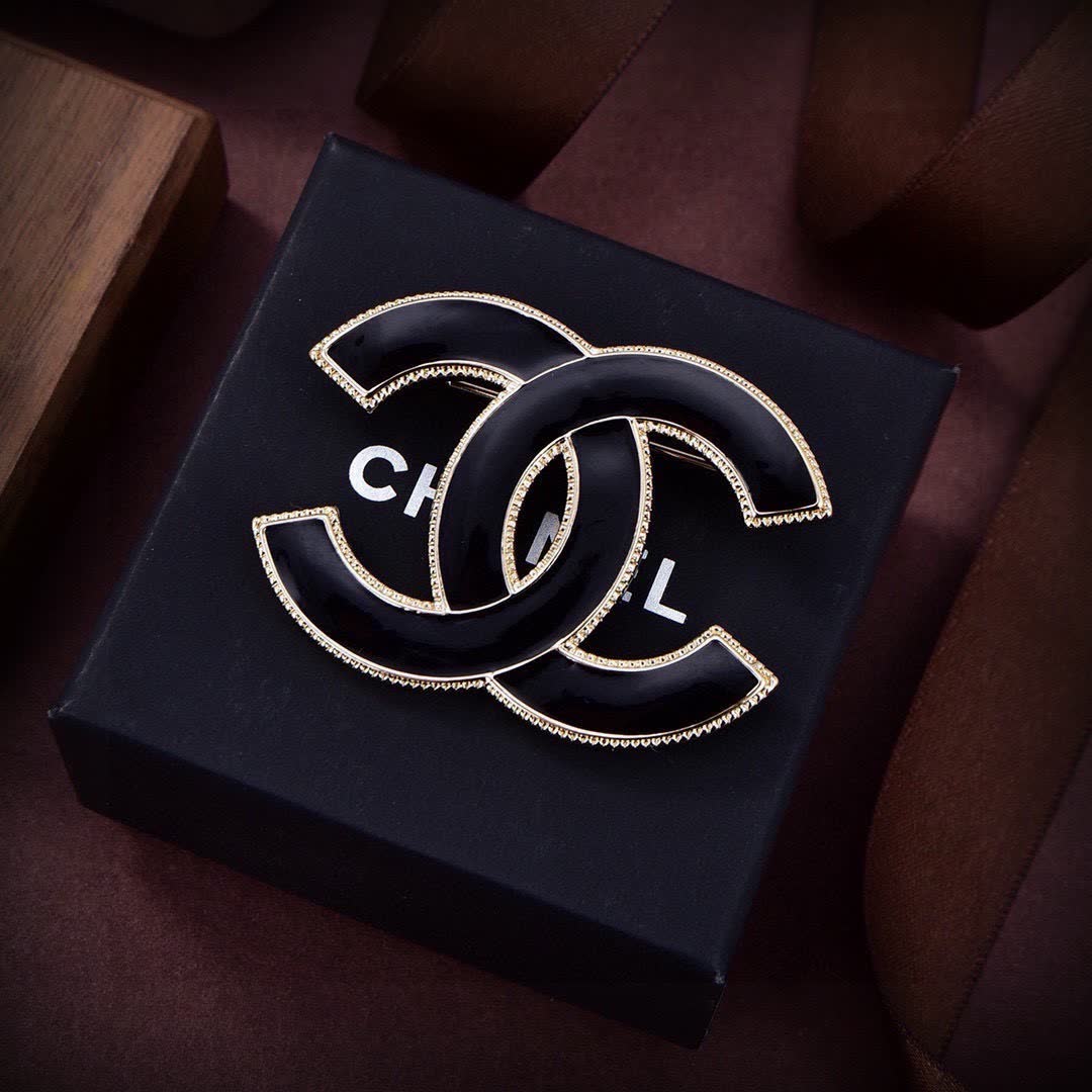 Chanel CC Logo Brooch