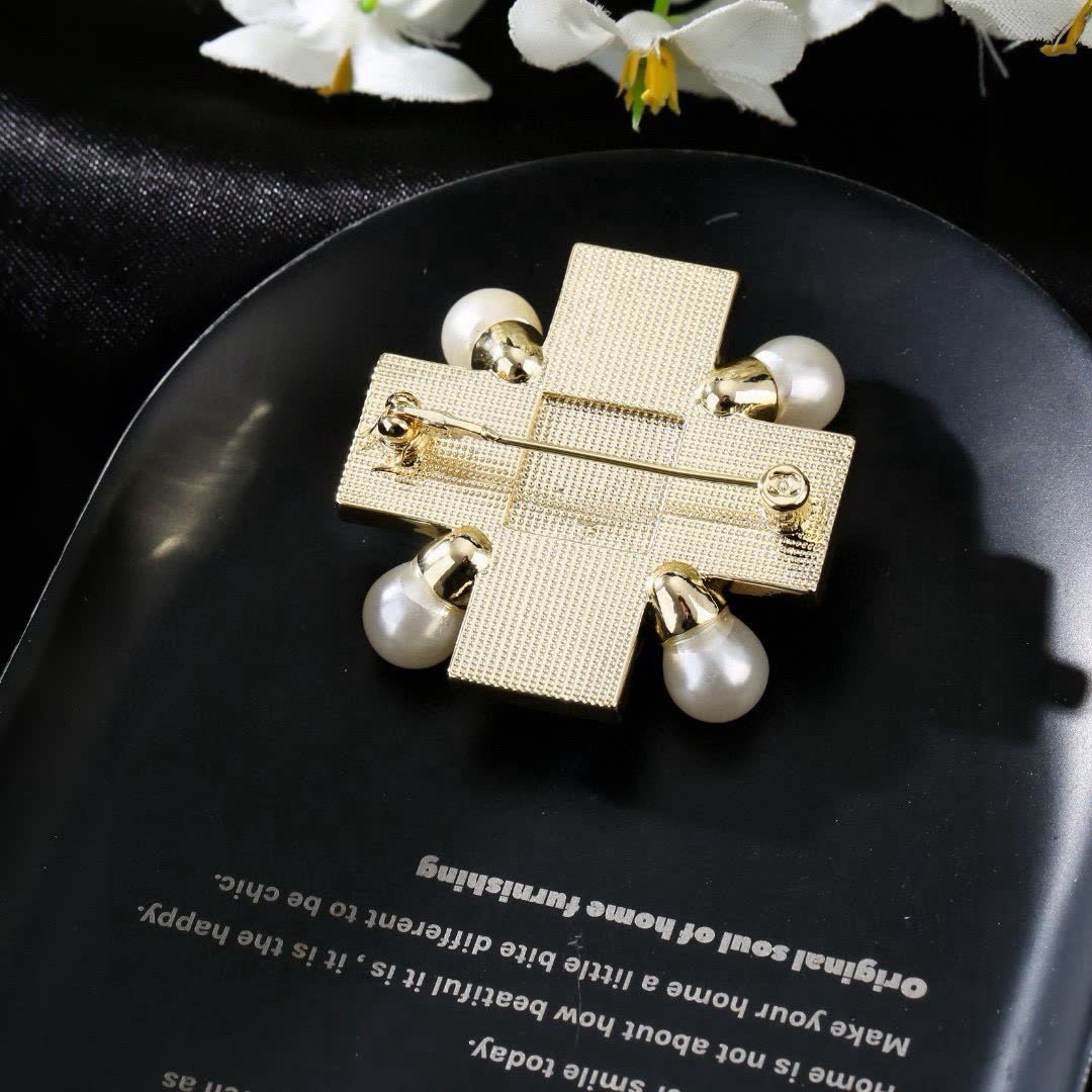 Chanel Pearl and Crystal Brooch