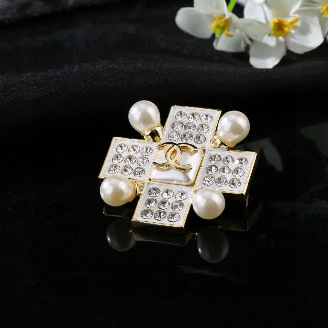 Chanel Pearl and Crystal Brooch