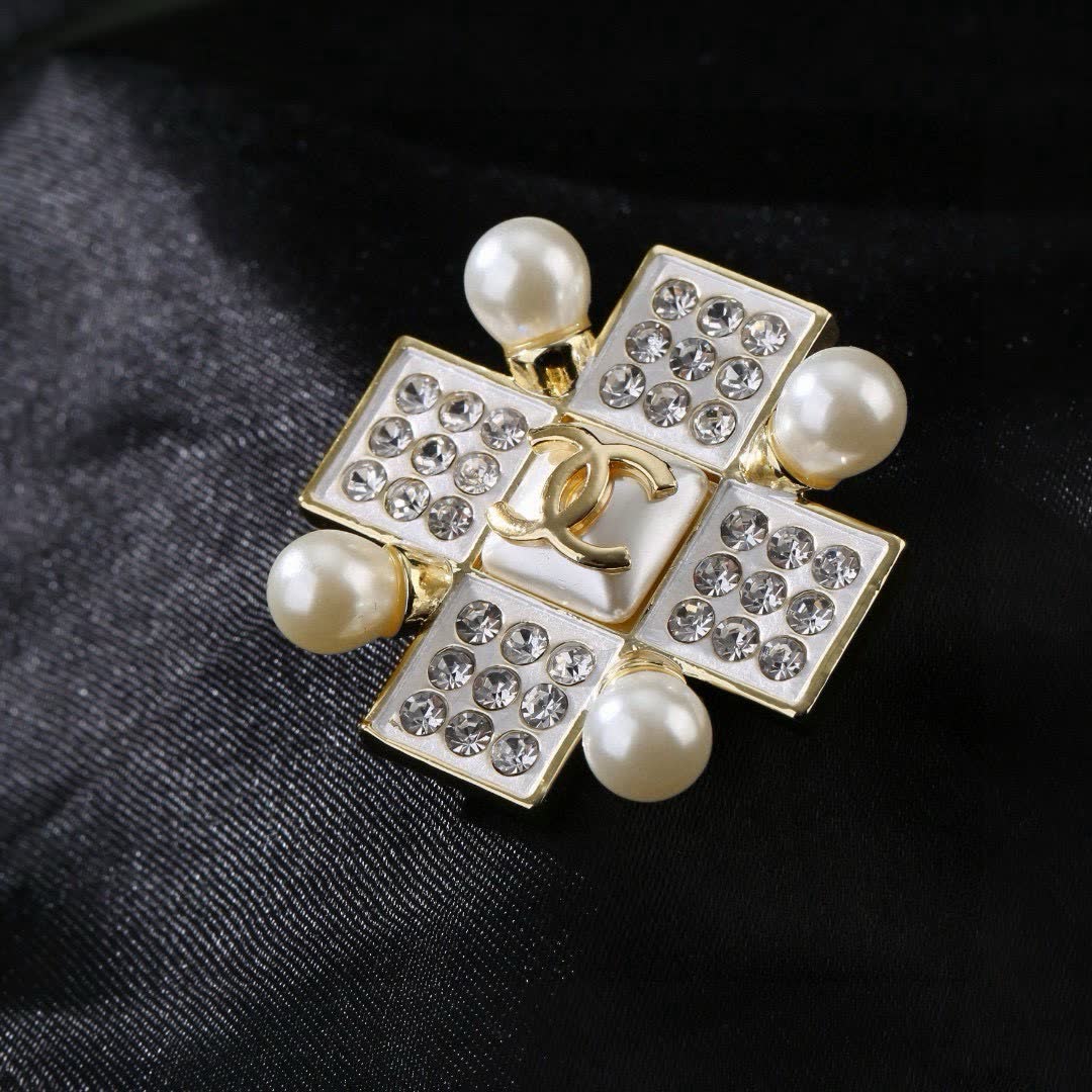 Chanel Pearl and Crystal Brooch