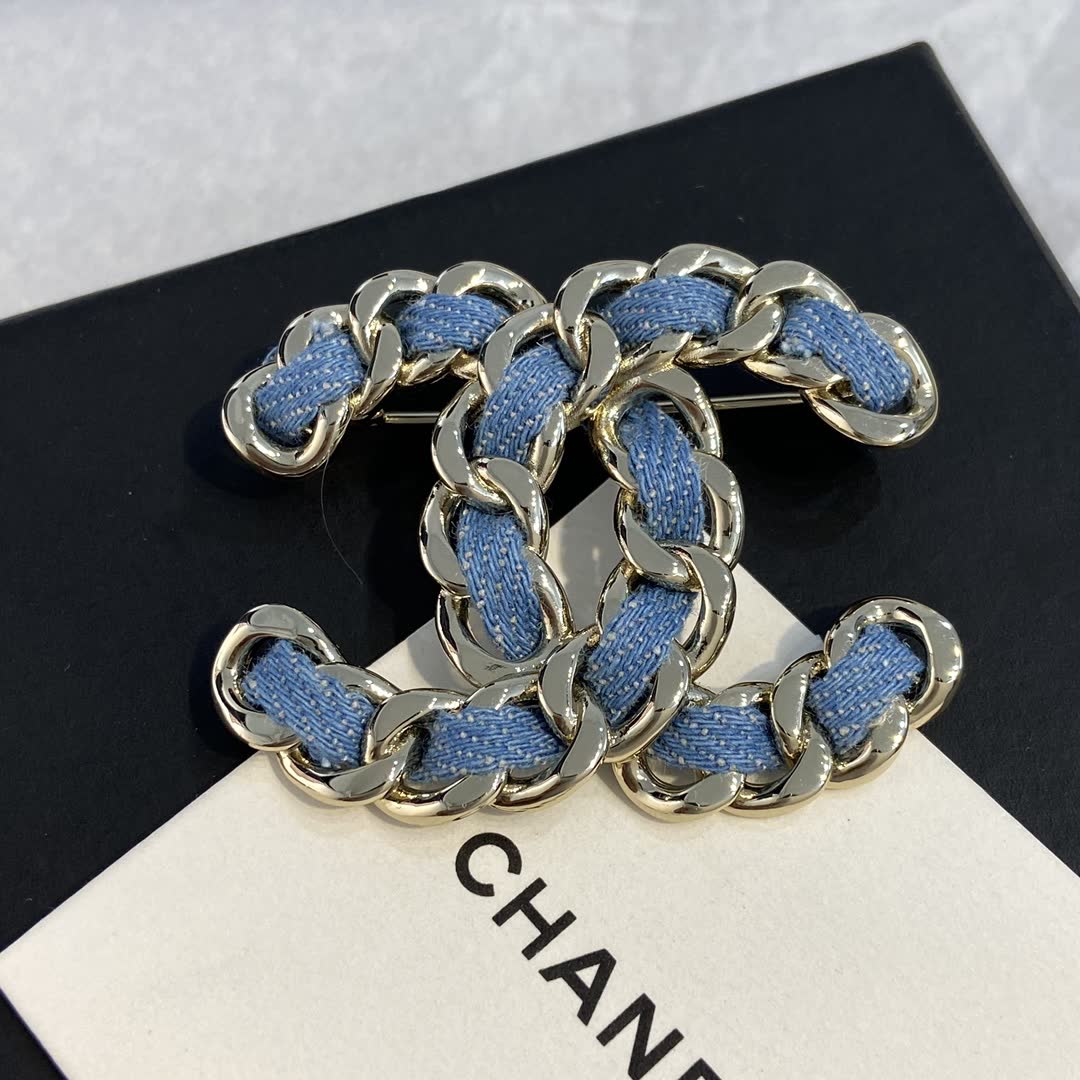 Chanel CC Logo Brooch
