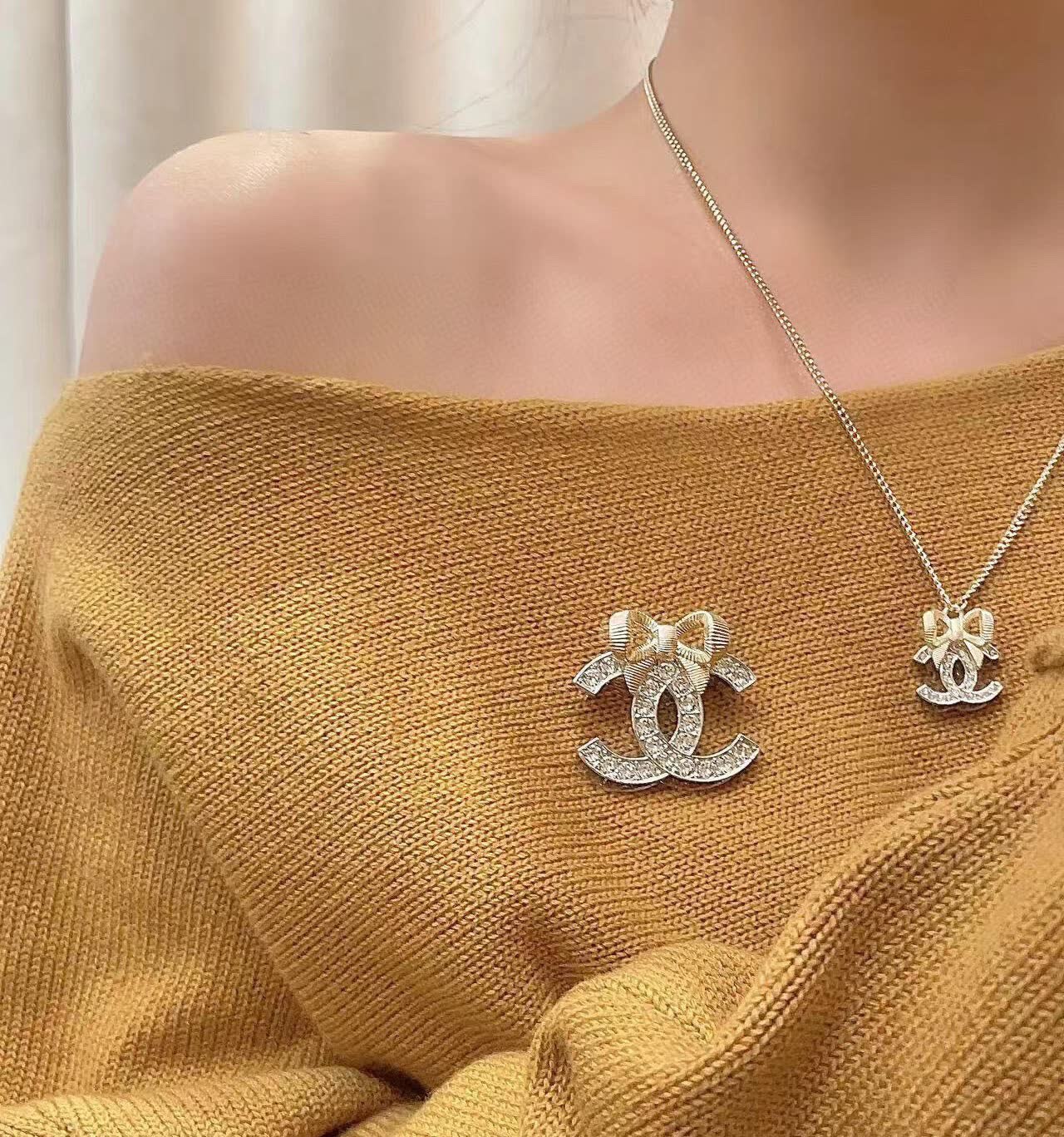 Chanel CC Logo Crystal Brooch