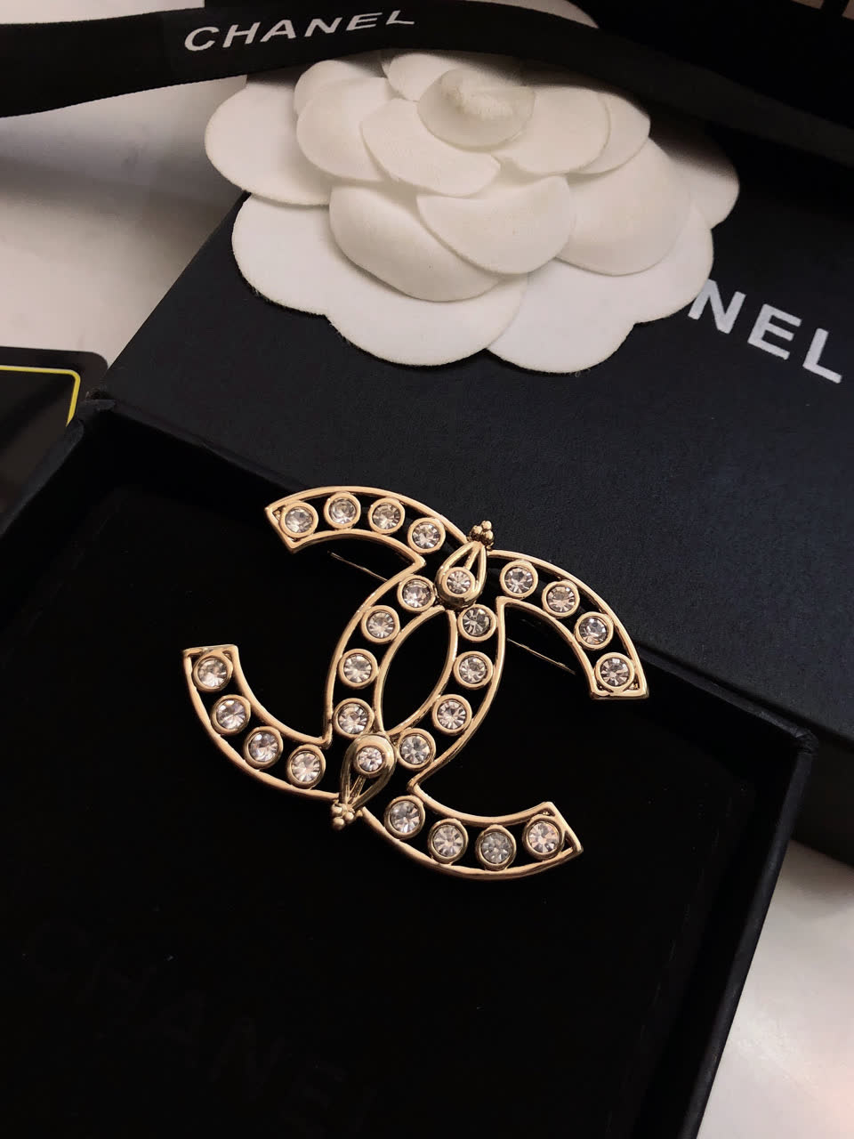 Chanel CC Logo Brooch with Crystals