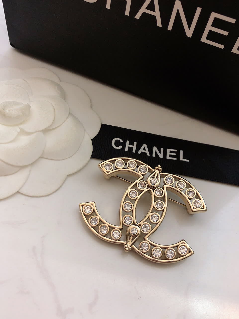 Chanel CC Logo Brooch with Crystals