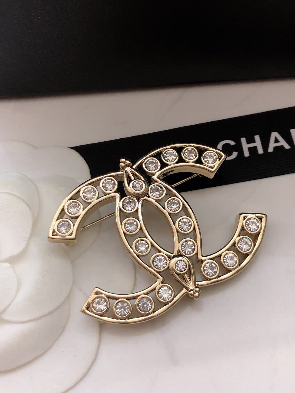 Chanel CC Logo Brooch with Crystals