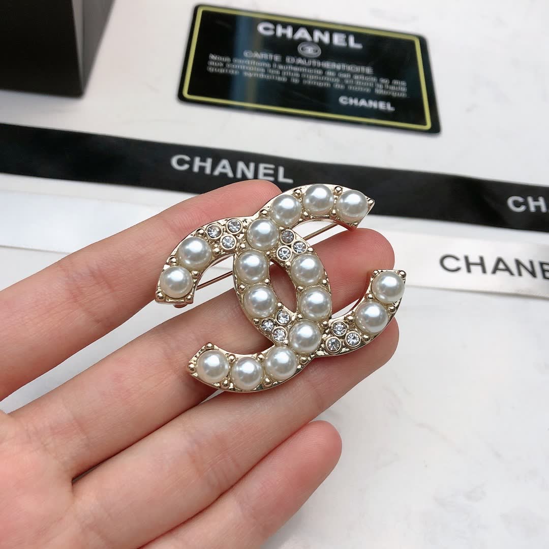 Chanel CC Logo Pearl Brooch