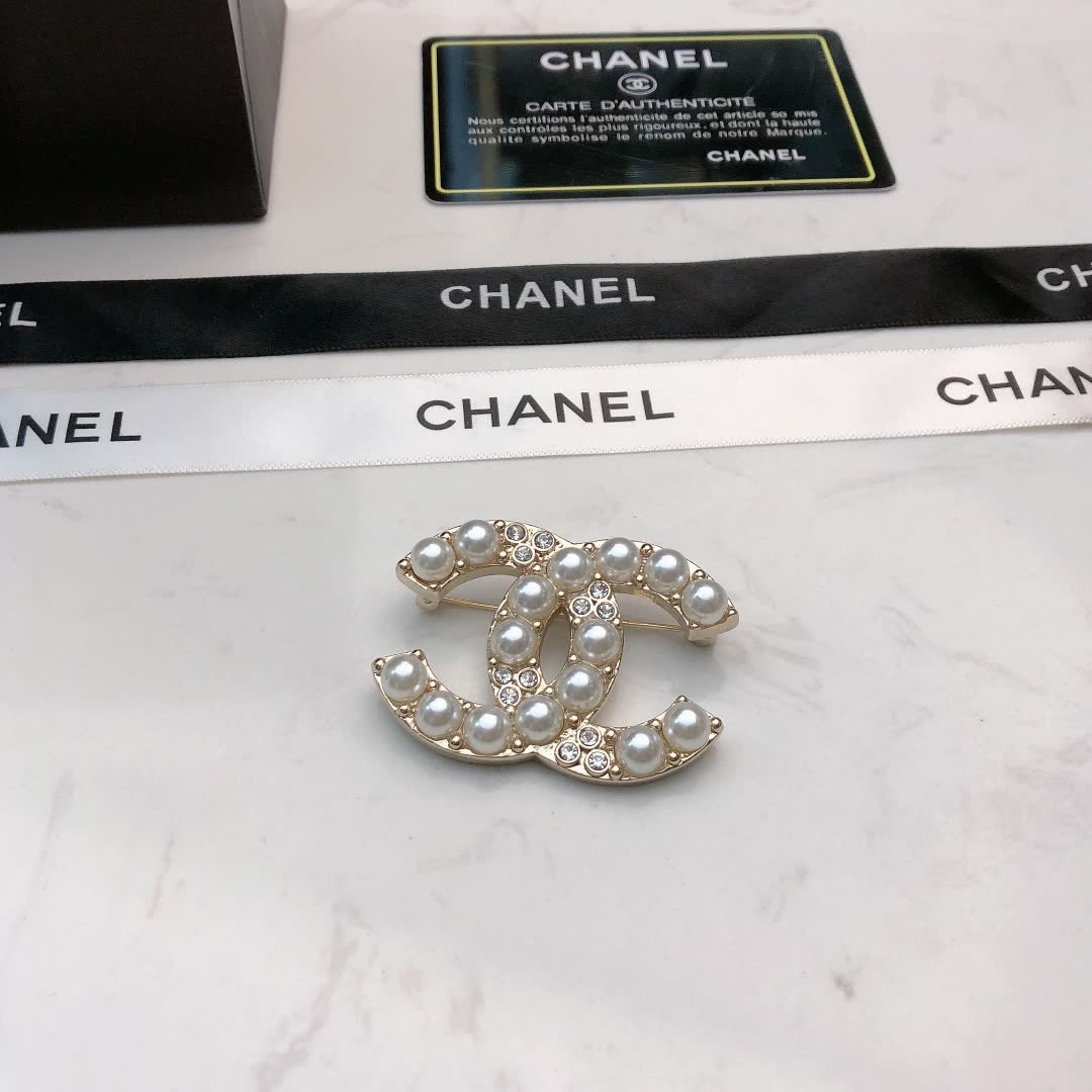 Chanel CC Logo Pearl Brooch