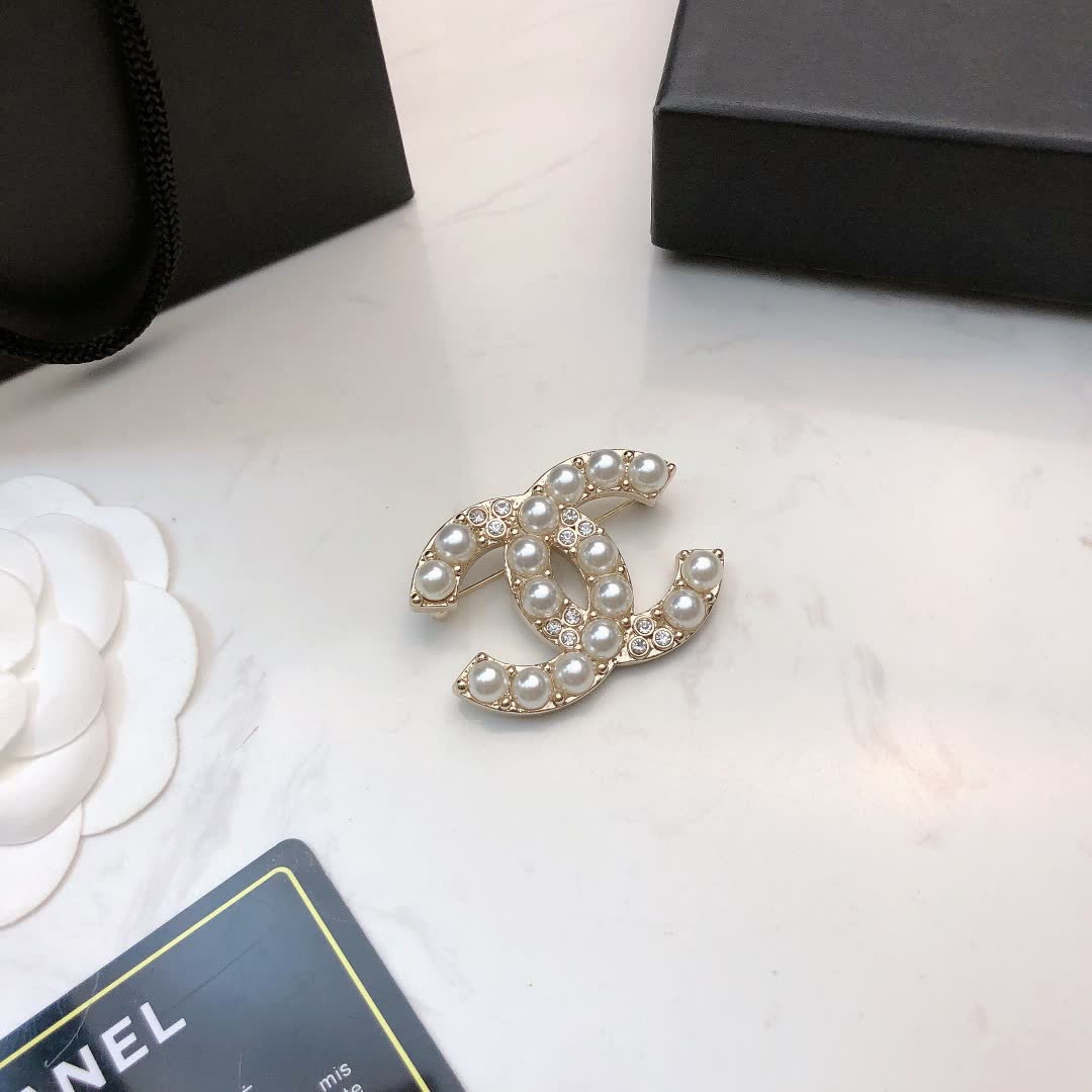Chanel CC Logo Pearl Brooch