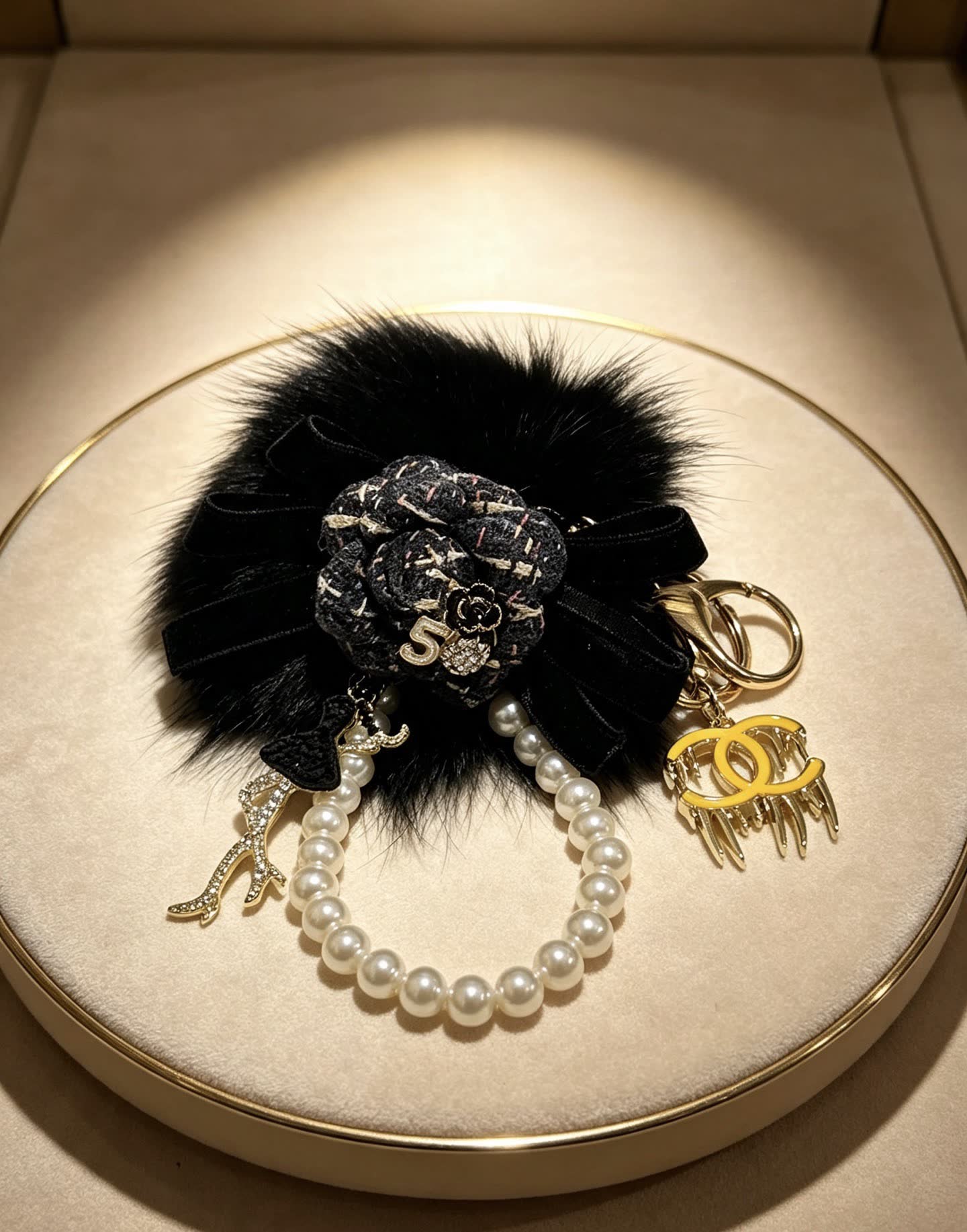 Chanel CC Logo Keychain with Pearl and Fur Chanel CC Logo Keychain with Pearl and Fur