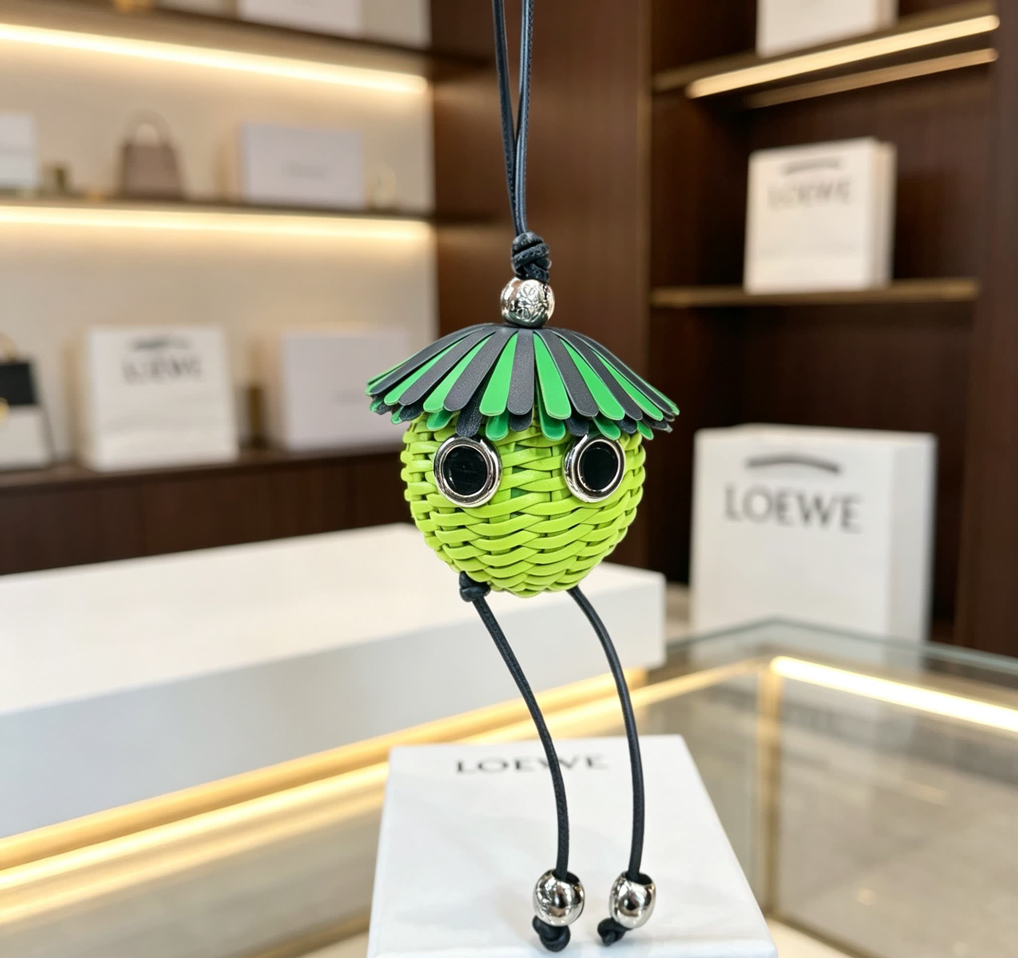 LOEWE Green Wicker Keychain with Silver Accents LOEWE Green Wicker Keychain with Silver Accents
