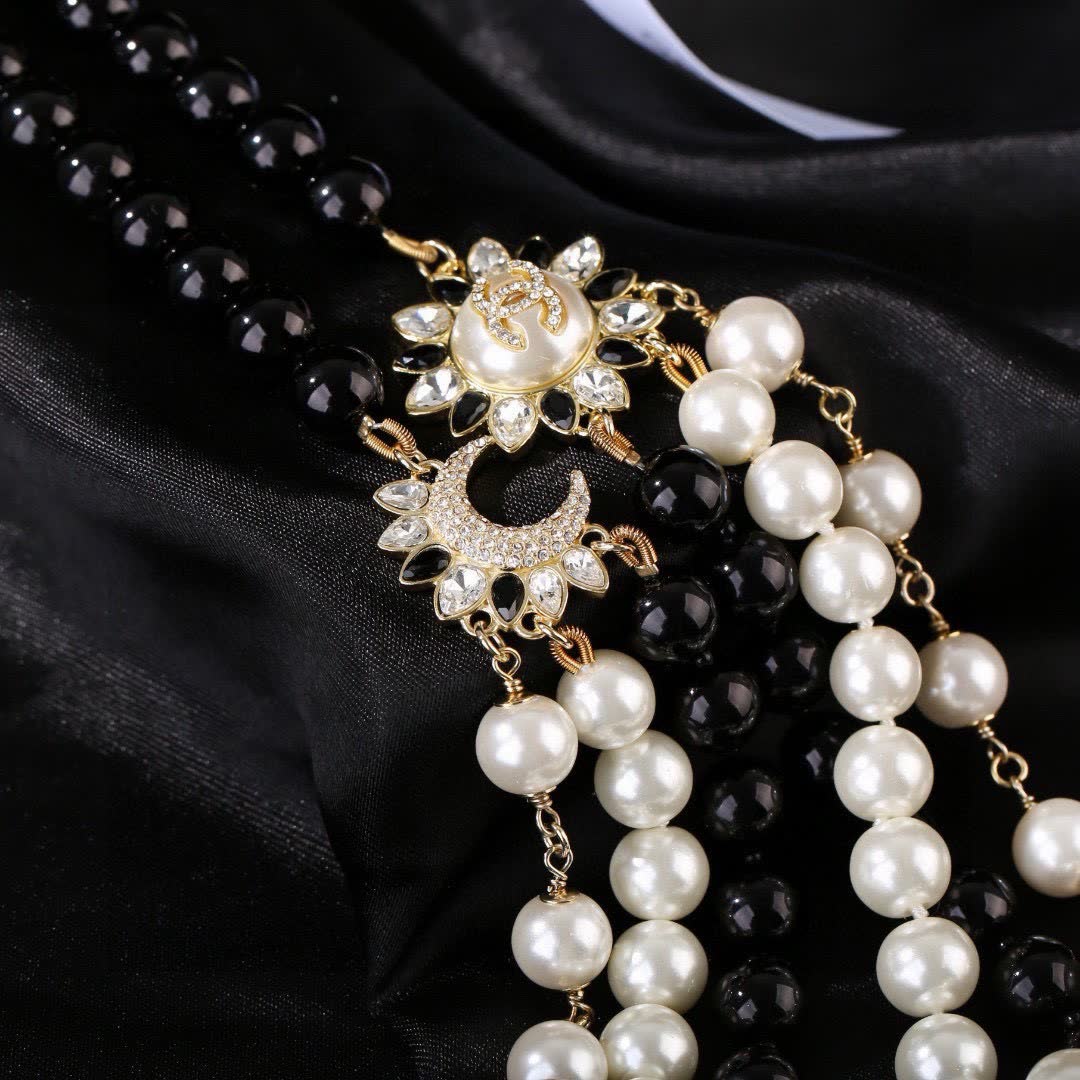 Chanel Pearl Belt