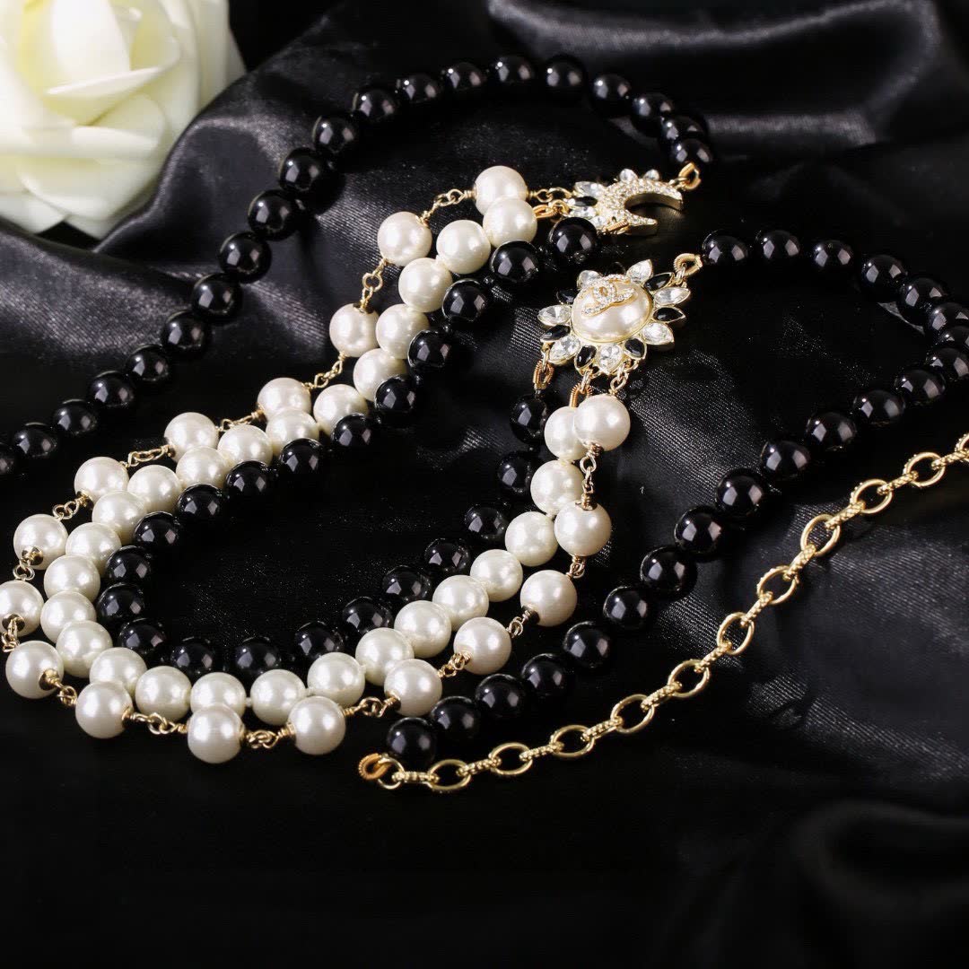 Chanel Pearl Belt