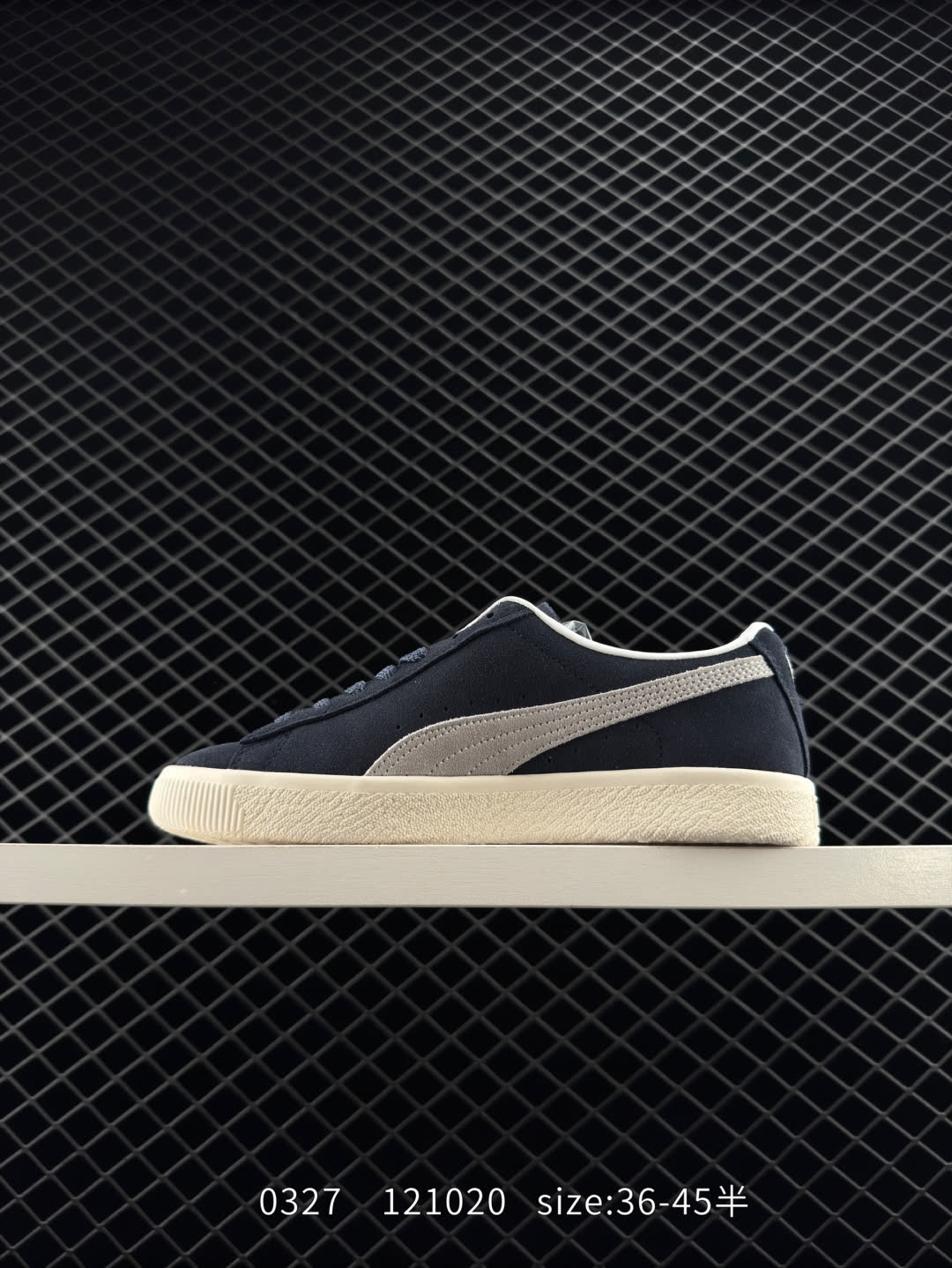 Puma Clyde OG Low Sneakers”Parisian Night“