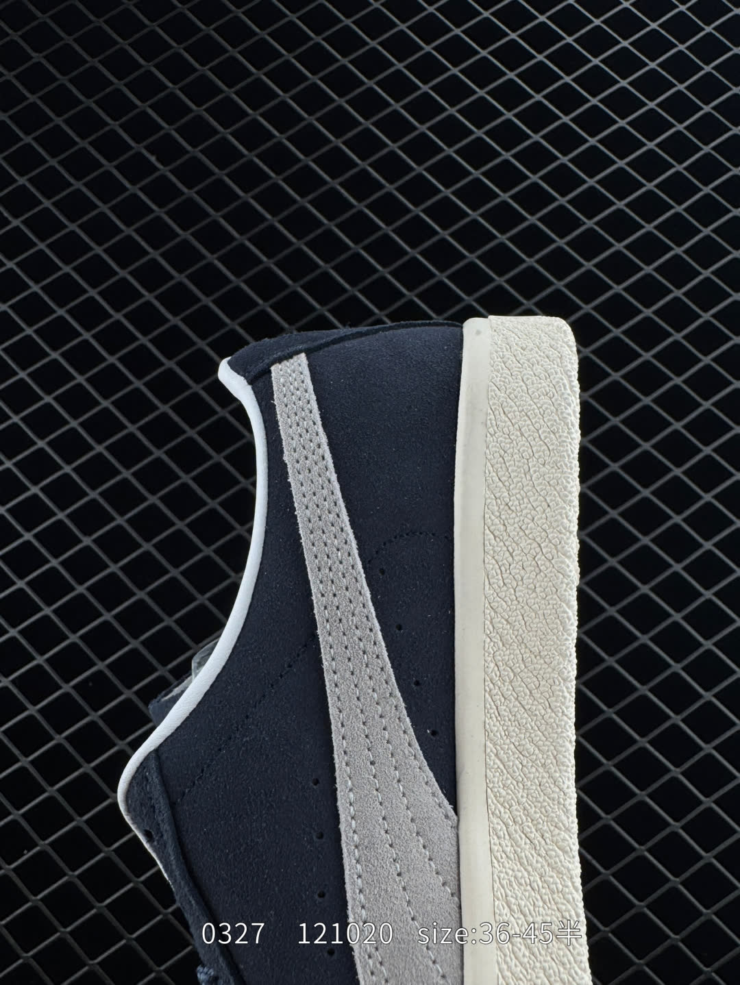 Puma Clyde OG Low Sneakers”Parisian Night“