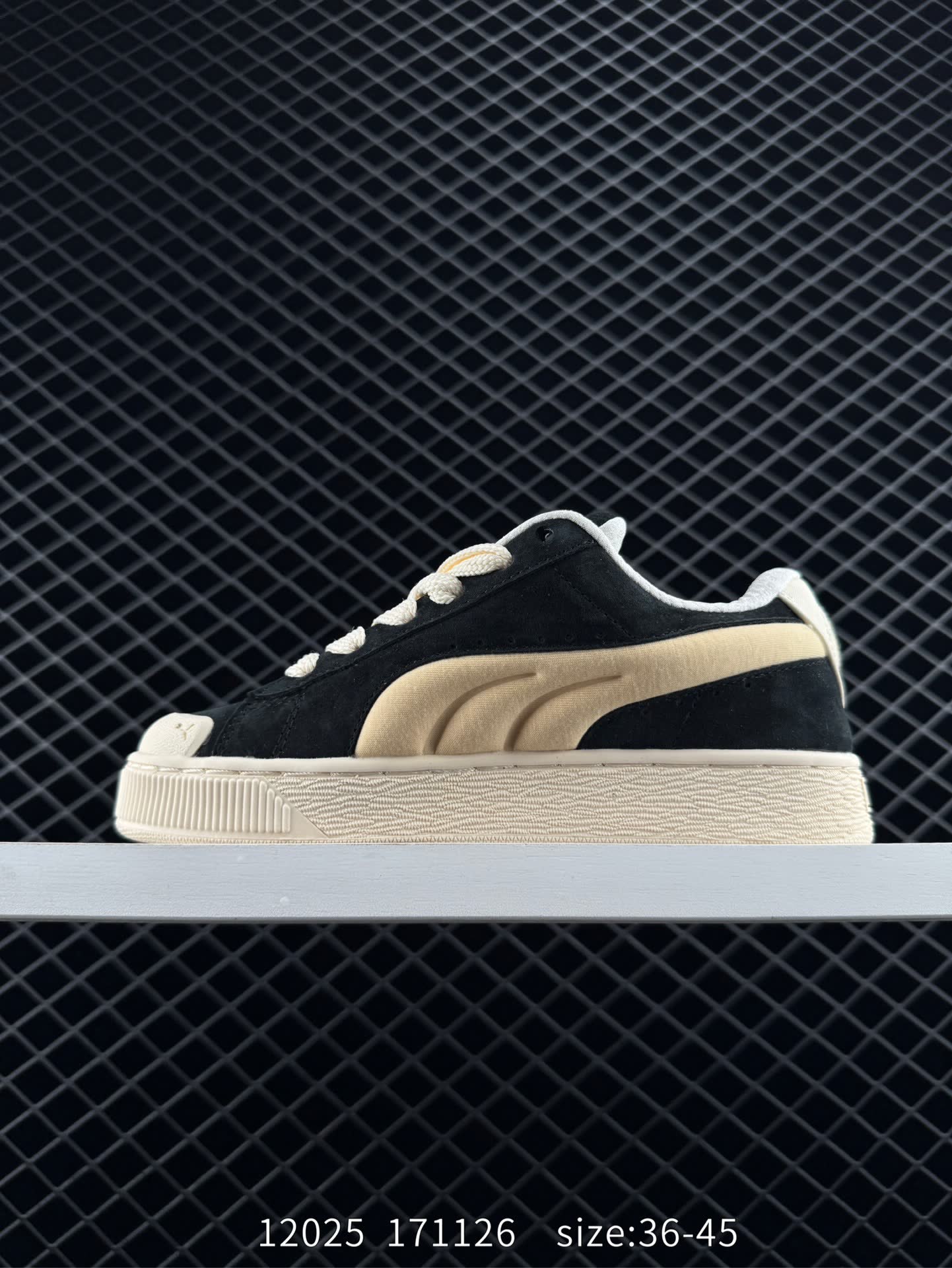 Scuderia Ferrari x PUMA Suede Low XL