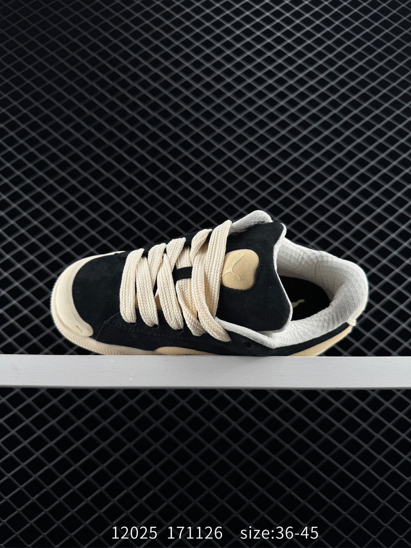 Scuderia Ferrari x PUMA Suede Low XL