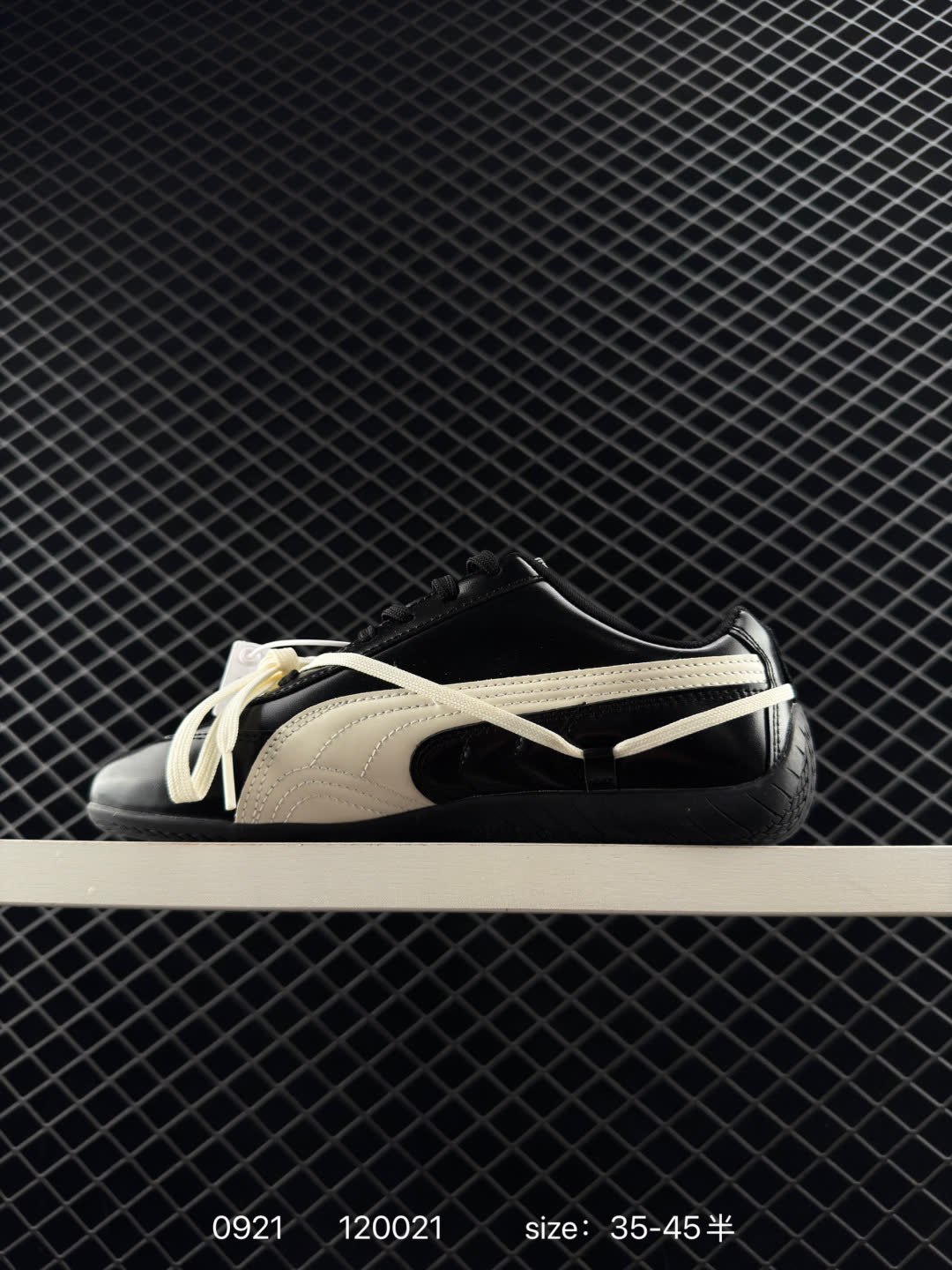 Rosé x PUMA  Speedcat